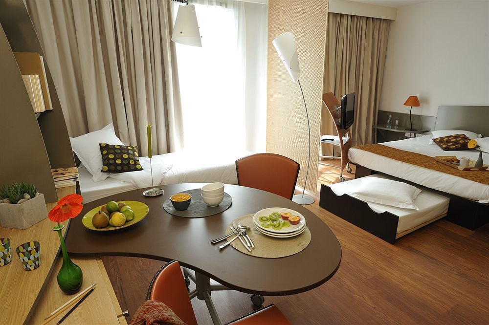 Aparthotel Adagio Nantes Centre Екстер'єр фото